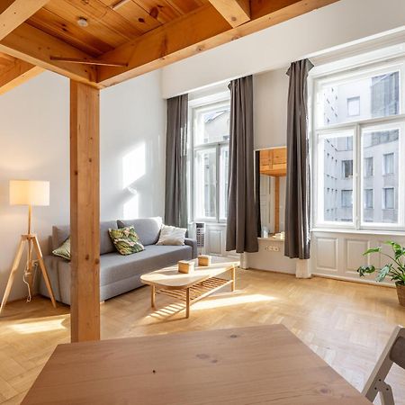 V26 Freedom Lodge Apartment Budapest Bagian luar foto