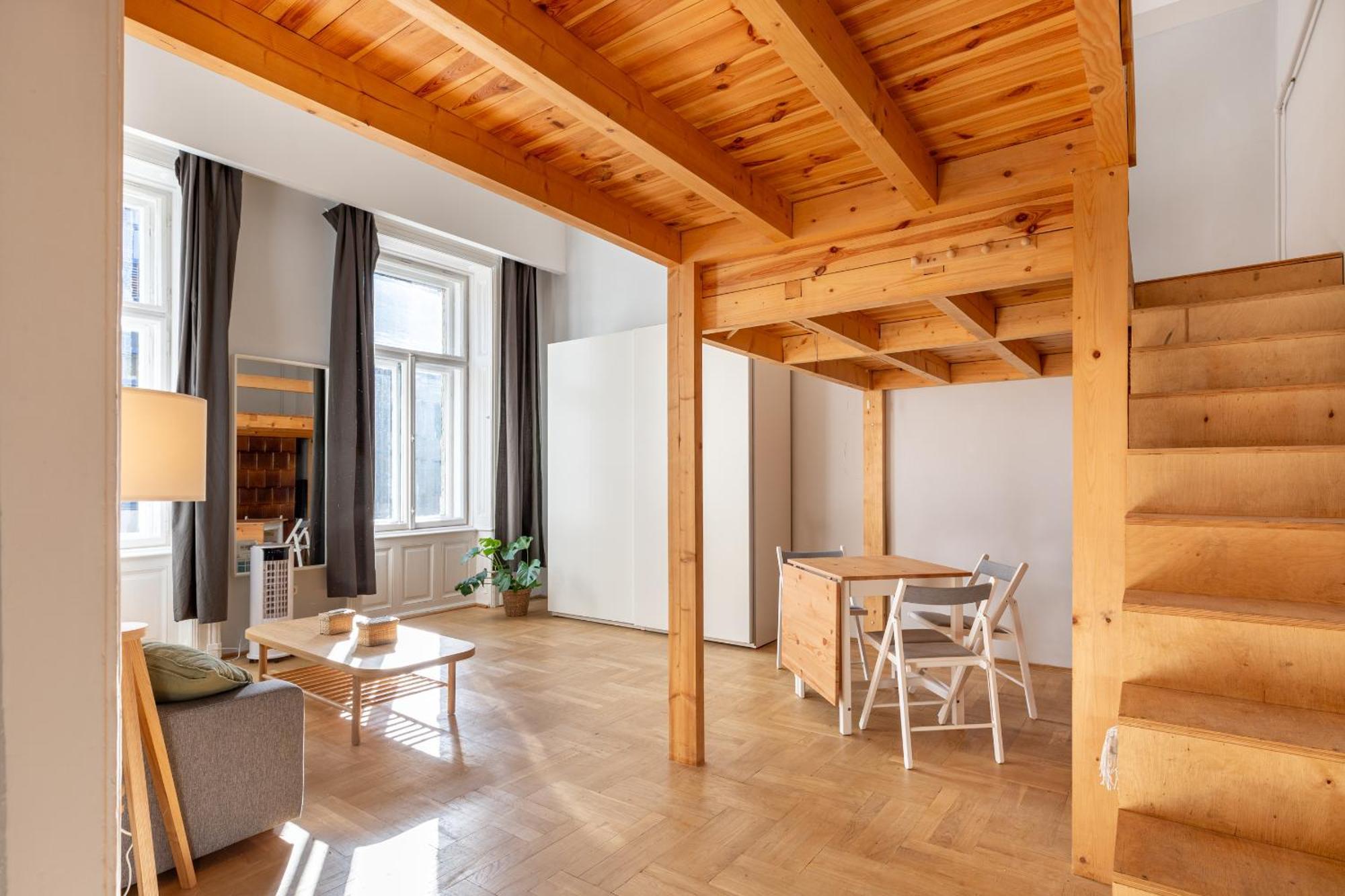 V26 Freedom Lodge Apartment Budapest Bagian luar foto