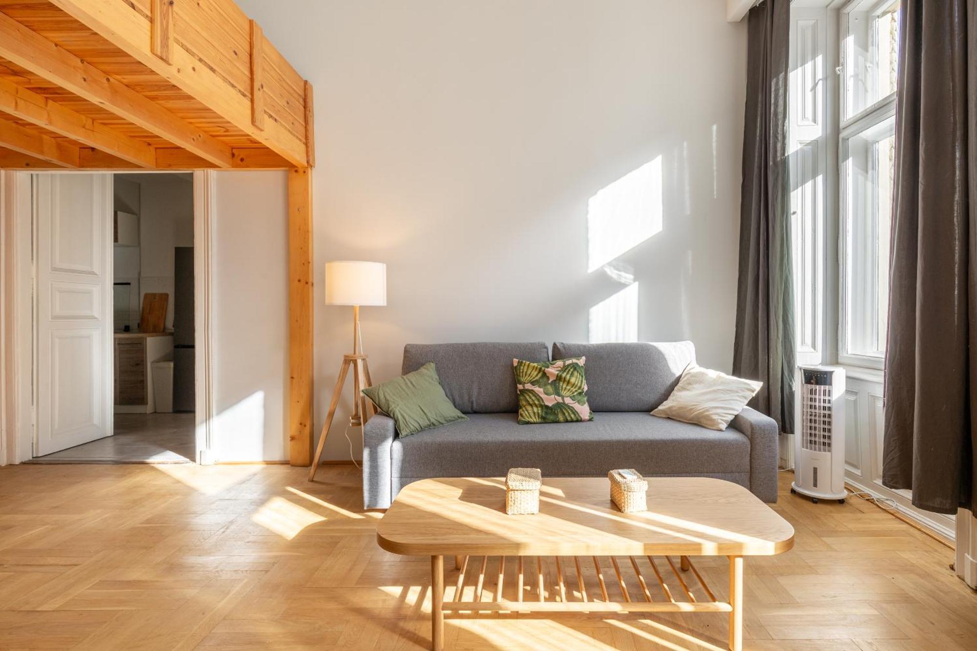 V26 Freedom Lodge Apartment Budapest Bagian luar foto